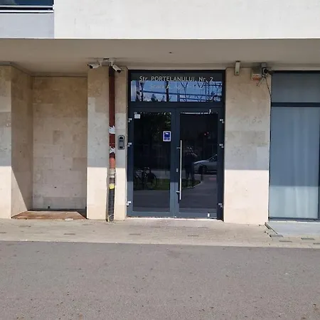 As Apartment *